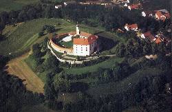 Schloß Spielberg auf dem Hahnenkamm